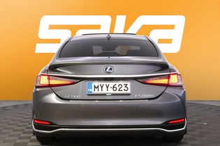 Lexus ES vaihtoauto