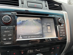 Nissan Navara vaihtoauto