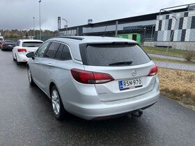 Opel Astra vaihtoauto