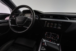 Audi e-tron vaihtoauto