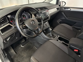Volkswagen Touran vaihtoauto