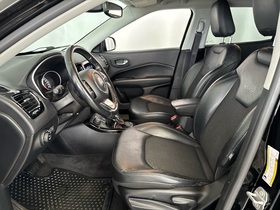 Jeep Compass vaihtoauto