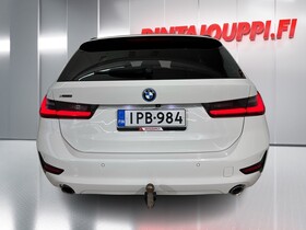 BMW 320 vaihtoauto