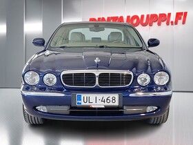 Jaguar XJ8 vaihtoauto