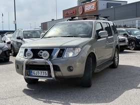 Nissan Pathfinder vaihtoauto
