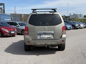 Nissan Pathfinder vaihtoauto