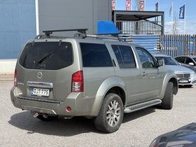 Nissan Pathfinder vaihtoauto