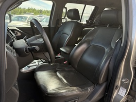 Nissan Pathfinder vaihtoauto