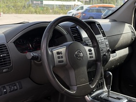 Nissan Pathfinder vaihtoauto
