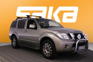 Nissan Pathfinder vaihtoauto