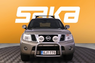 Nissan Pathfinder vaihtoauto