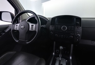 Nissan Pathfinder vaihtoauto