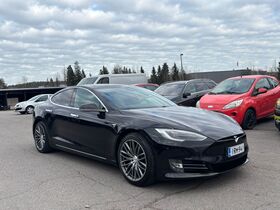 Tesla Model S vaihtoauto