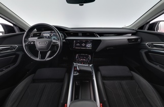 Audi Q8 e-tron vaihtoauto