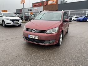 Volkswagen Touran vaihtoauto