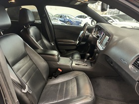 Dodge Charger vaihtoauto