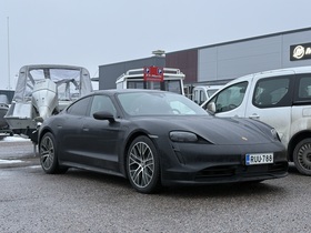 Porsche Taycan vaihtoauto