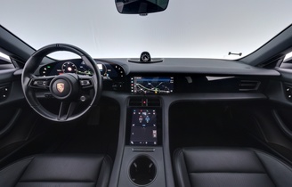 Porsche Taycan vaihtoauto