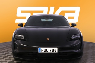 Porsche Taycan vaihtoauto