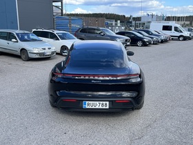 Porsche Taycan vaihtoauto