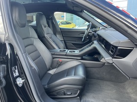 Porsche Taycan vaihtoauto