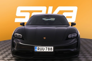 Porsche Taycan vaihtoauto