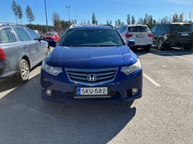 Honda Accord vaihtoauto