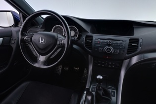 Honda Accord vaihtoauto