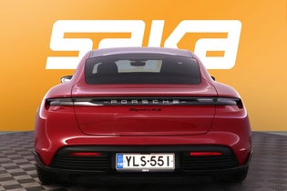 Porsche Taycan vaihtoauto