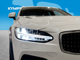 Volvo V90 Cross Country vaihtoauto