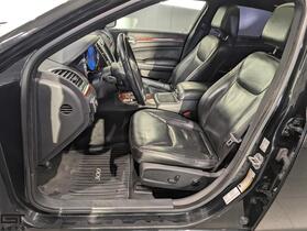 Chrysler 300C vaihtoauto