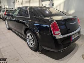 Chrysler 300C vaihtoauto