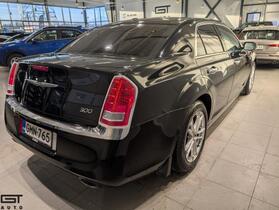 Chrysler 300C vaihtoauto