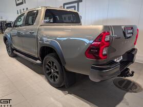 Toyota Hilux vaihtoauto