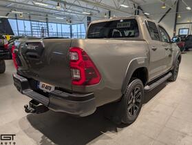 Toyota Hilux vaihtoauto