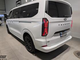 Ford Tourneo Custom vaihtoauto