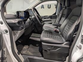 Ford Tourneo Custom vaihtoauto