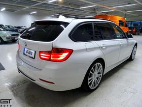 BMW 330 vaihtoauto