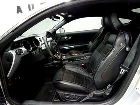 Ford USA Mustang vaihtoauto