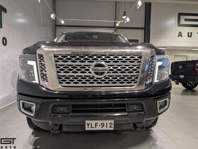 Nissan Titan vaihtoauto