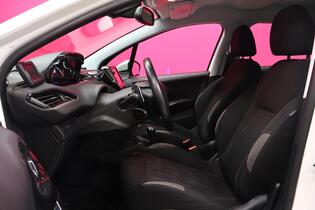 Peugeot 208 vaihtoauto