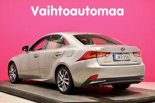 Lexus IS vaihtoauto