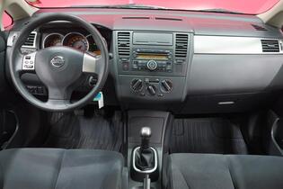 Nissan Tiida vaihtoauto
