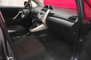 Toyota Verso vaihtoauto