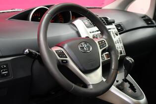 Toyota Verso vaihtoauto