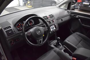 Volkswagen Touran vaihtoauto