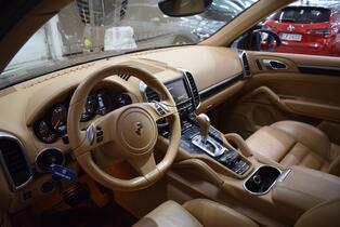 Porsche Cayenne vaihtoauto