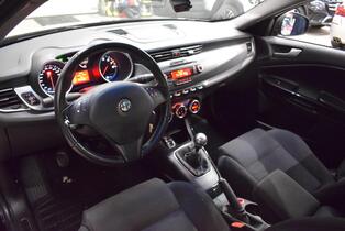 Alfa Romeo Giulietta vaihtoauto