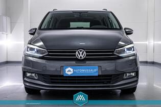 Volkswagen Touran vaihtoauto