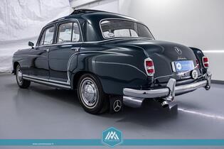 Mercedes-Benz 220 vaihtoauto